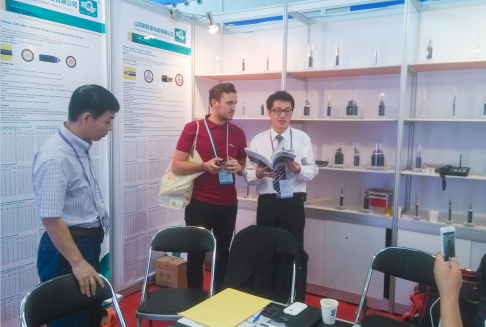 魯星電纜 聯通世界